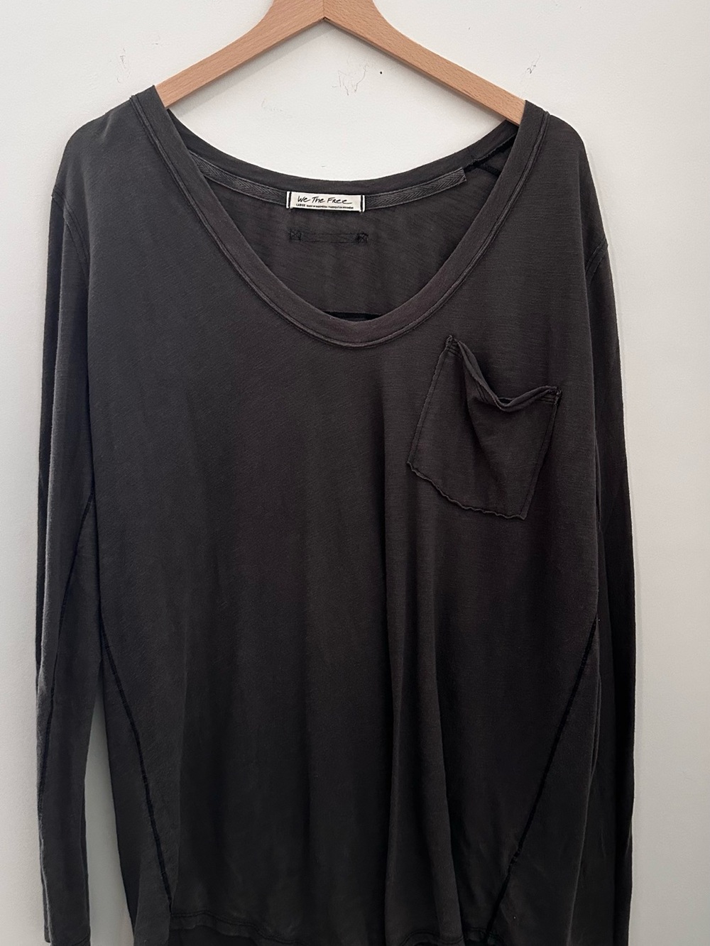 FREE PEOPLE LONG SLEEVE POCKET TEE